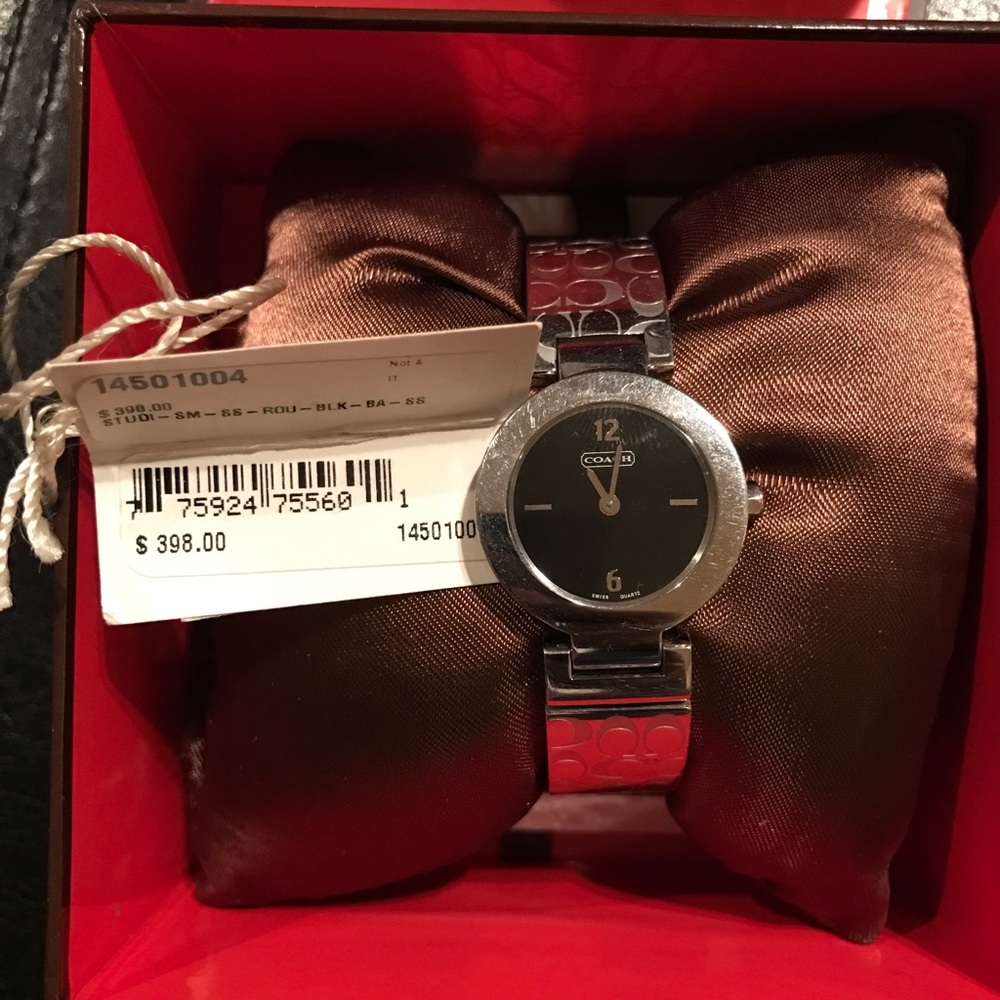 Coach Watch - Picture 3 of 5